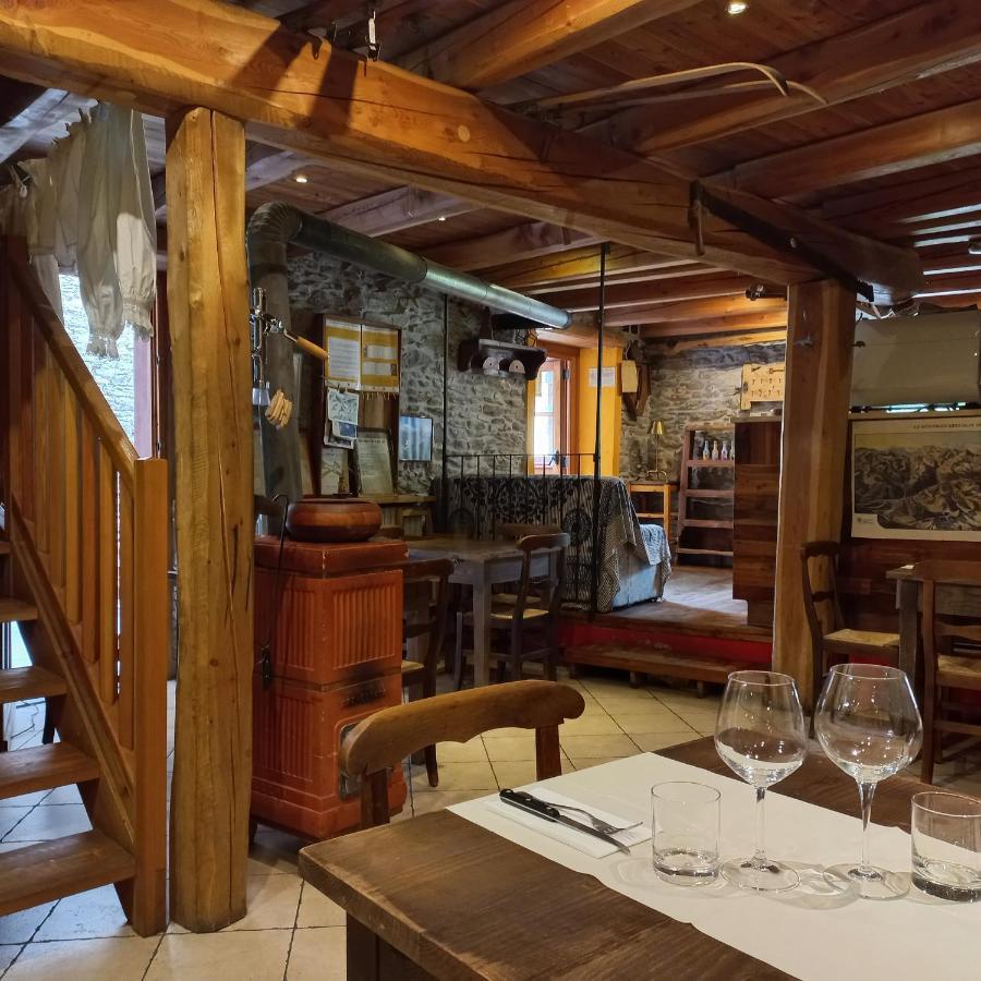 Albergo Diffuso La Marmu Osteria Della Croce Bianca Marmora Εξωτερικό φωτογραφία