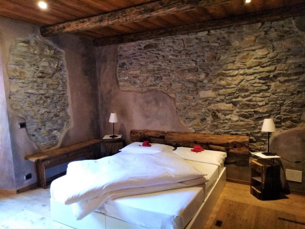 Albergo Diffuso La Marmu Osteria Della Croce Bianca Marmora Εξωτερικό φωτογραφία